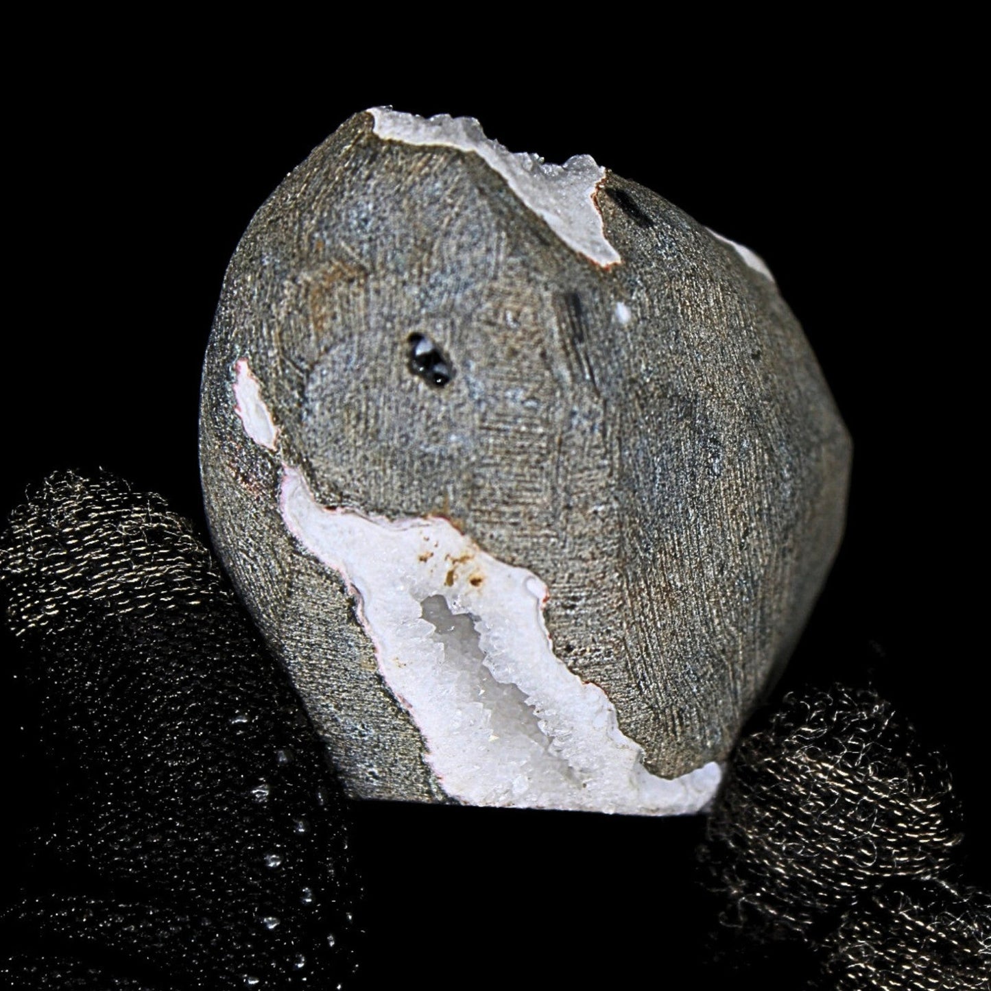 Raw Scolecite Geode 136g Healing Crystal Cluster Energy Stone India