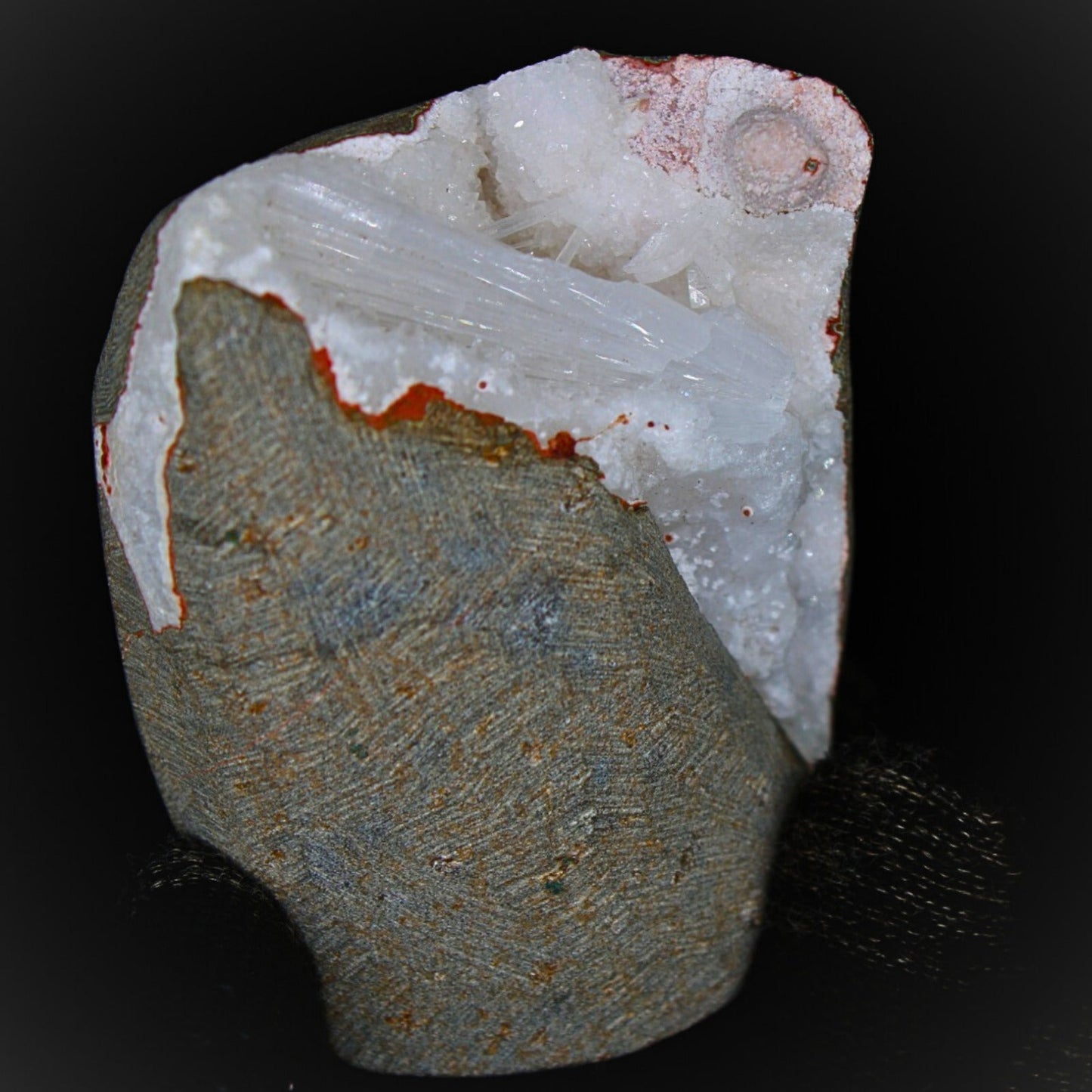 Stunning Scolecite Geode Healing Cluster β 6.3x5cm High Vibration Spiritual 185g