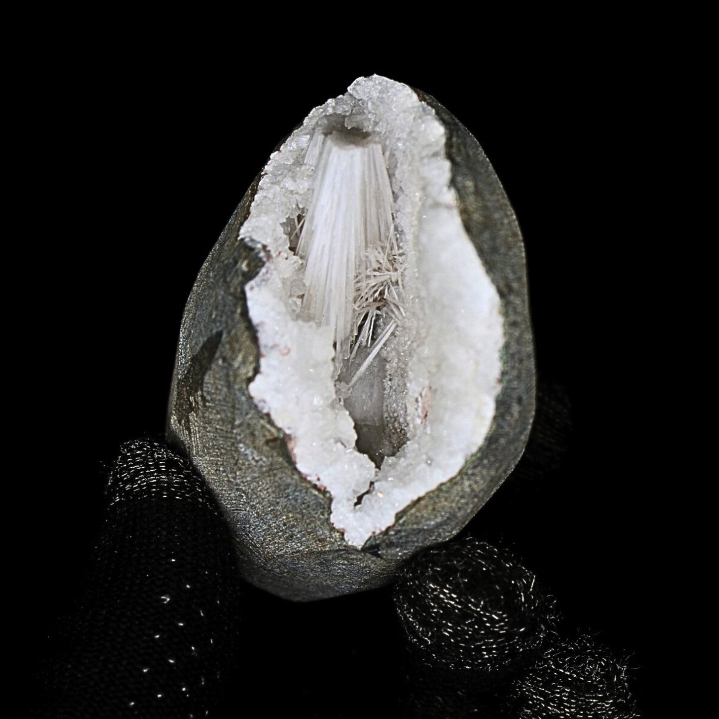 200g Scolecite Geode Cluster Natural Healing Crystal Mineral India 7x6cm