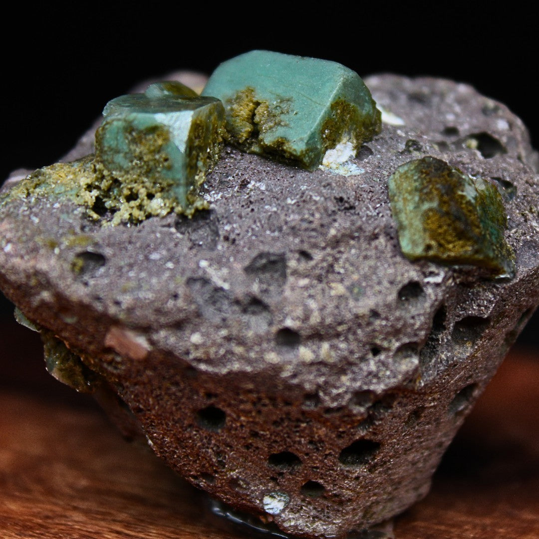 Natural Heulandite Chalcedony Crystal 76g Mineral Specimen from India 4x5cm