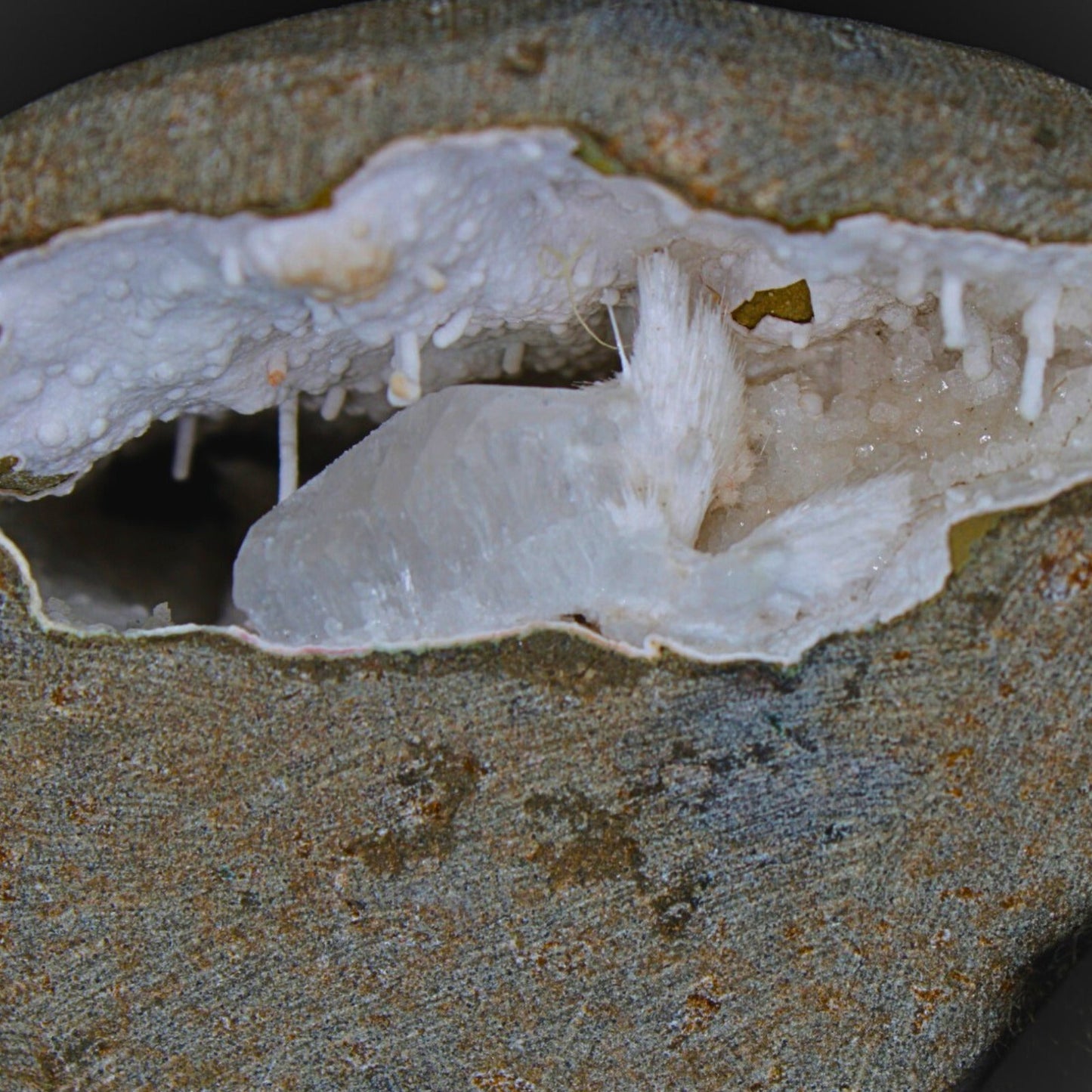 Stunning Scolecite Geode Healing Cluster – 6x5.3cm Natural High Vibration 165g