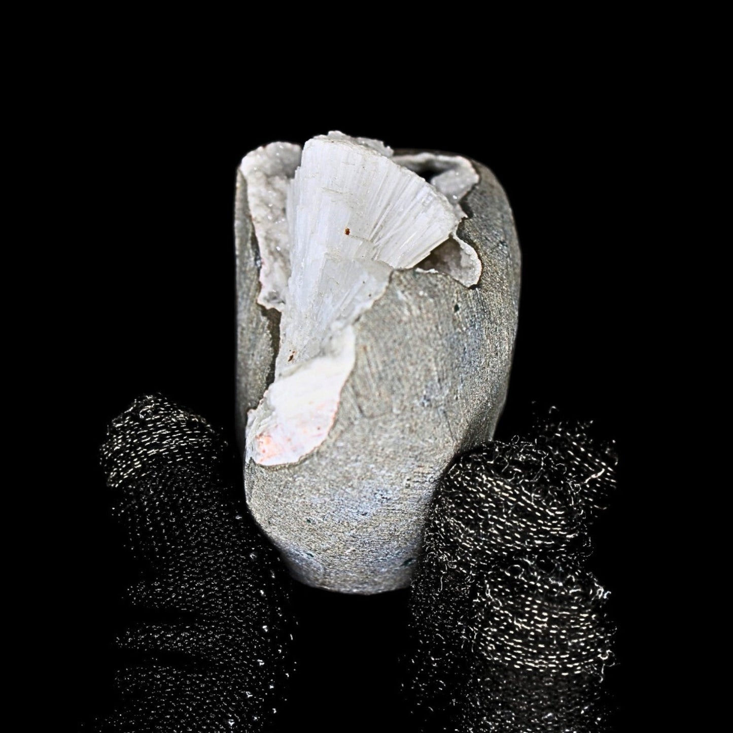 Scolecite Geode 176g Natural Radiating Needle Crystal Healing Stone India