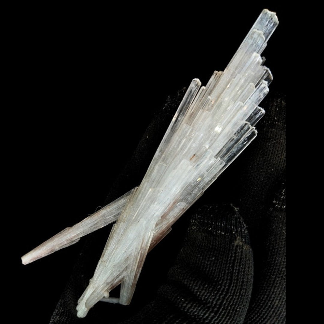 Natural Scolecite Spray Cluster 26g Zeolite Crystal Mineral from India