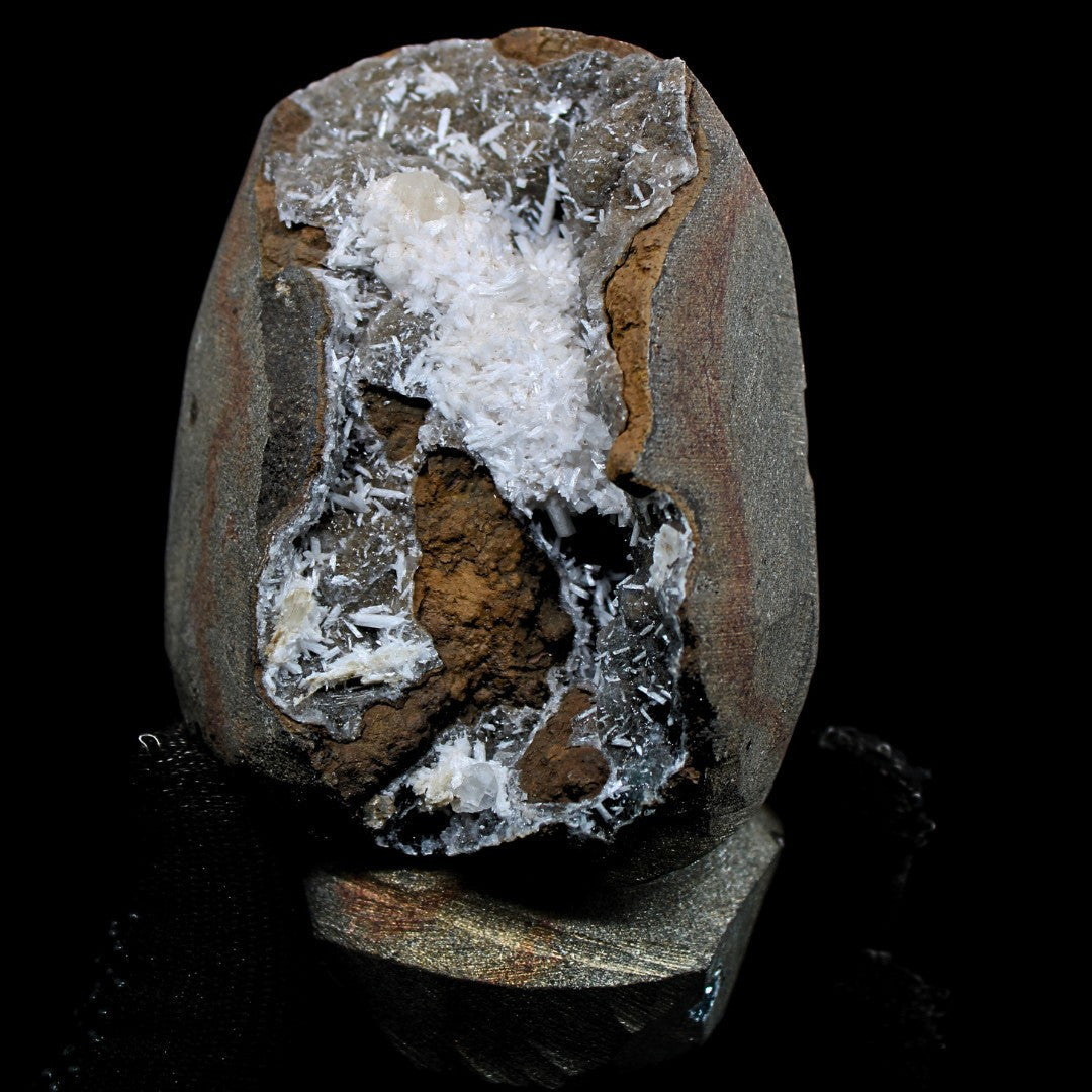 Rare Standing Scolecite Spray 680g Large Mineral Specimen Zeolite India