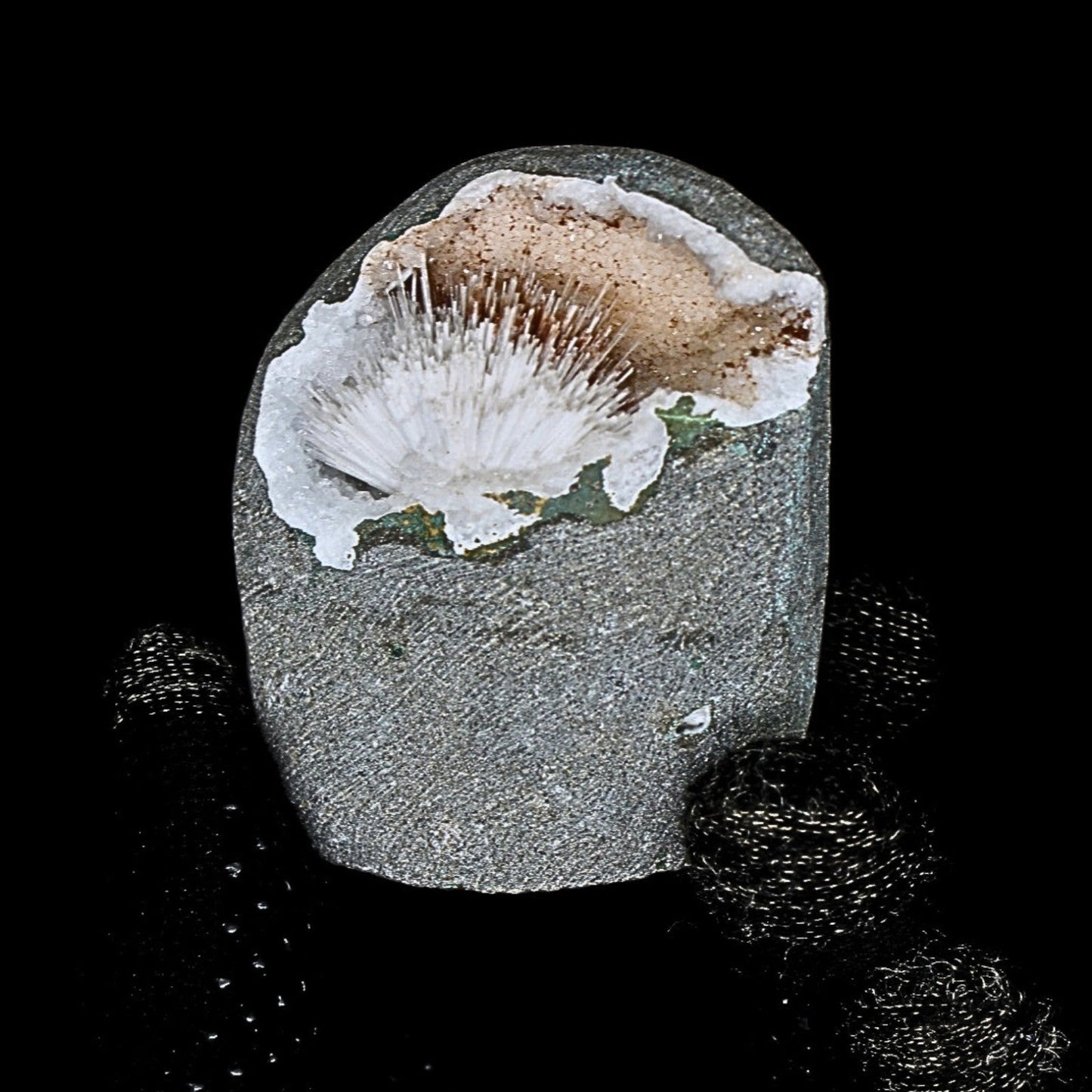 145g Scolecite Geode Radiating Crystal Mineral Specimen from India