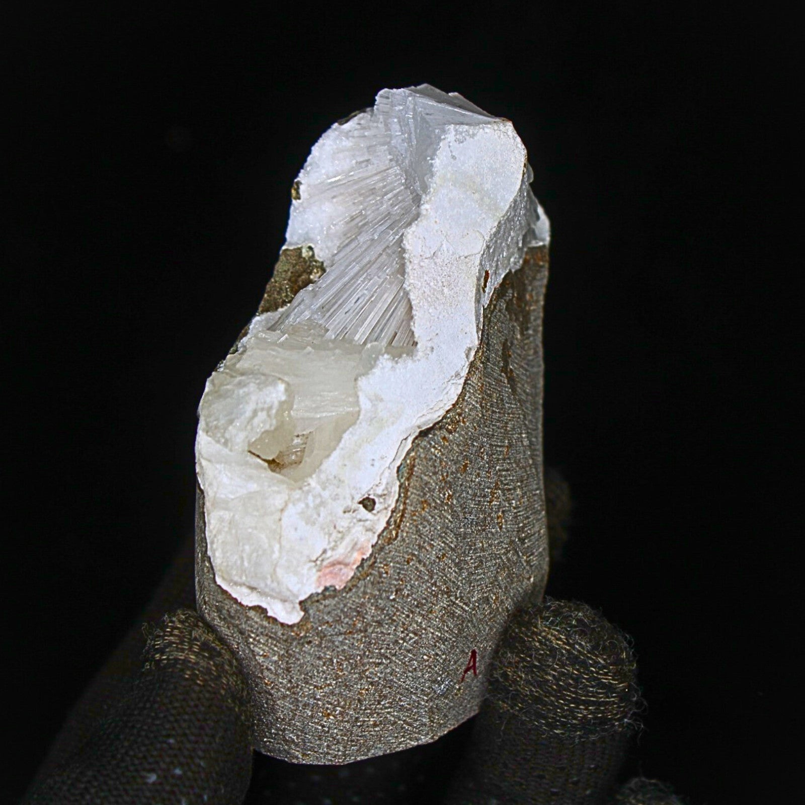 Natural Scolecite Geode & Stilbite Cluster 7x6cm High Vibration Healing  230g