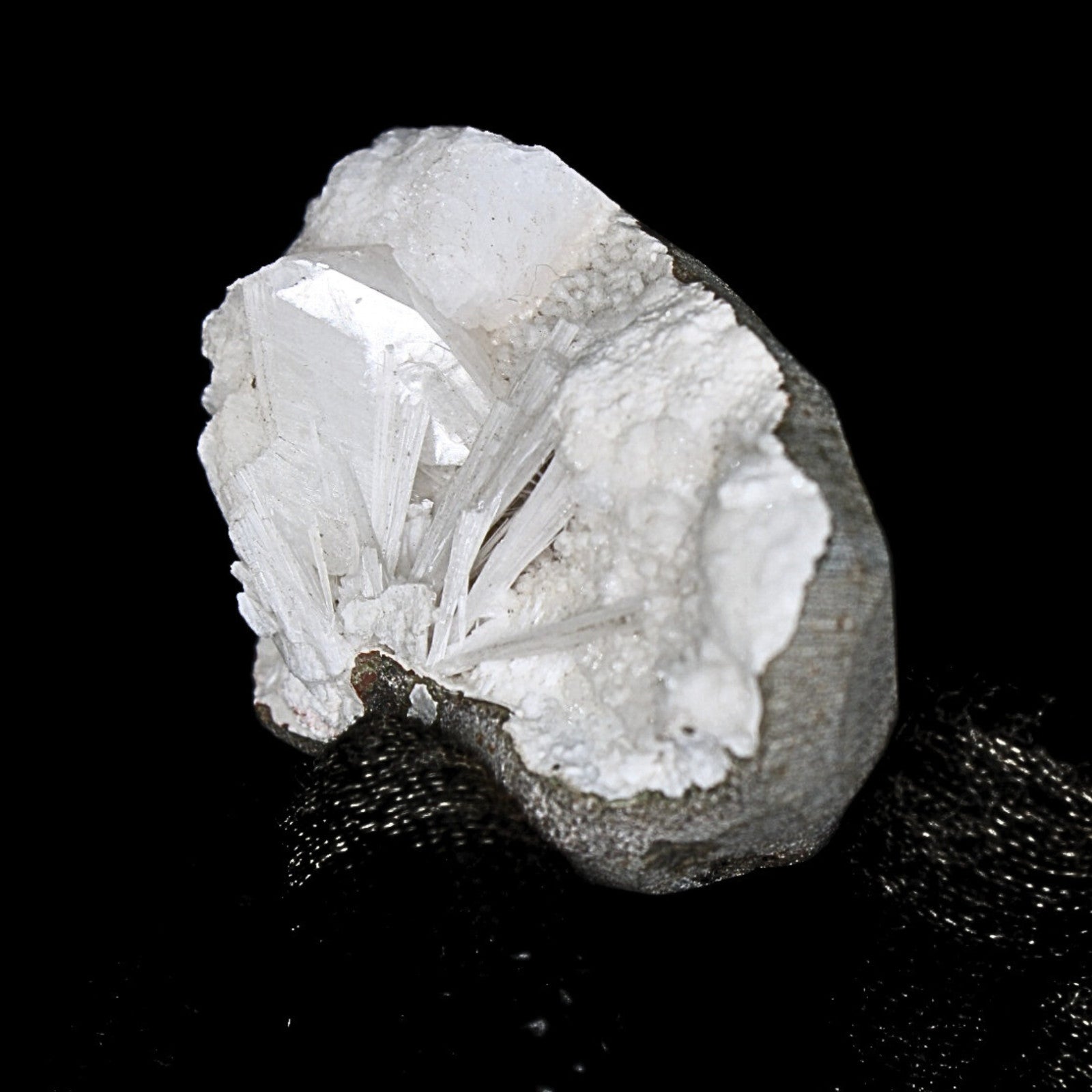 100g Scolecite Geode Rare Needle Crystal Formation India Mineral Specimen