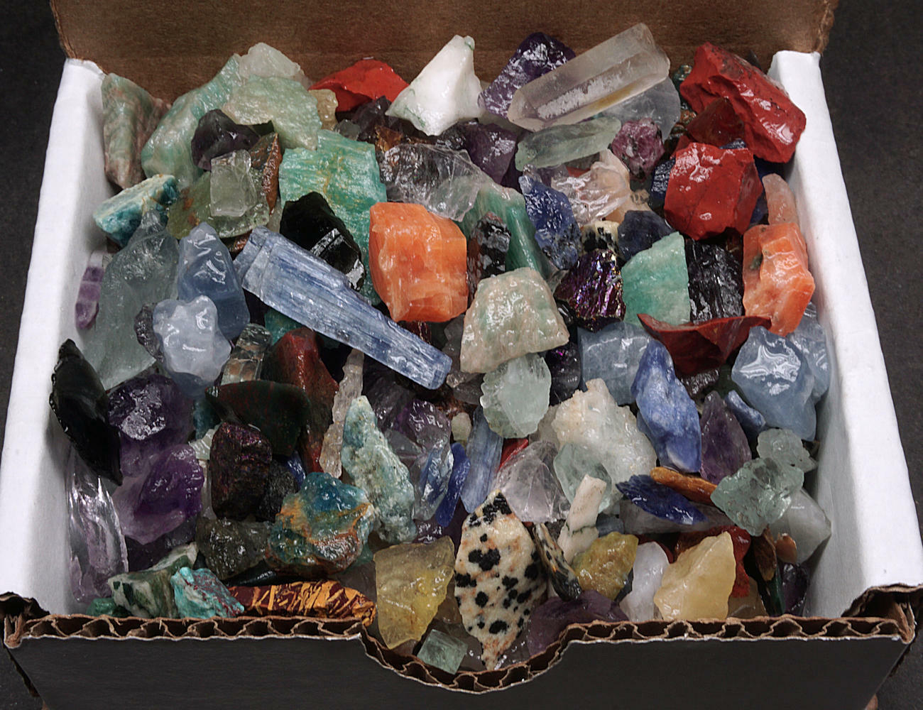 Crafters Collection 1000 Carat Natural Crystal Mineral Specimens Mixed Gemstones