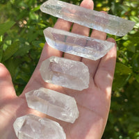 Grade A+++ Natural Clear Quartz Crystal Points, 1.5 to 3.5 Inches Long, 1-2 oz