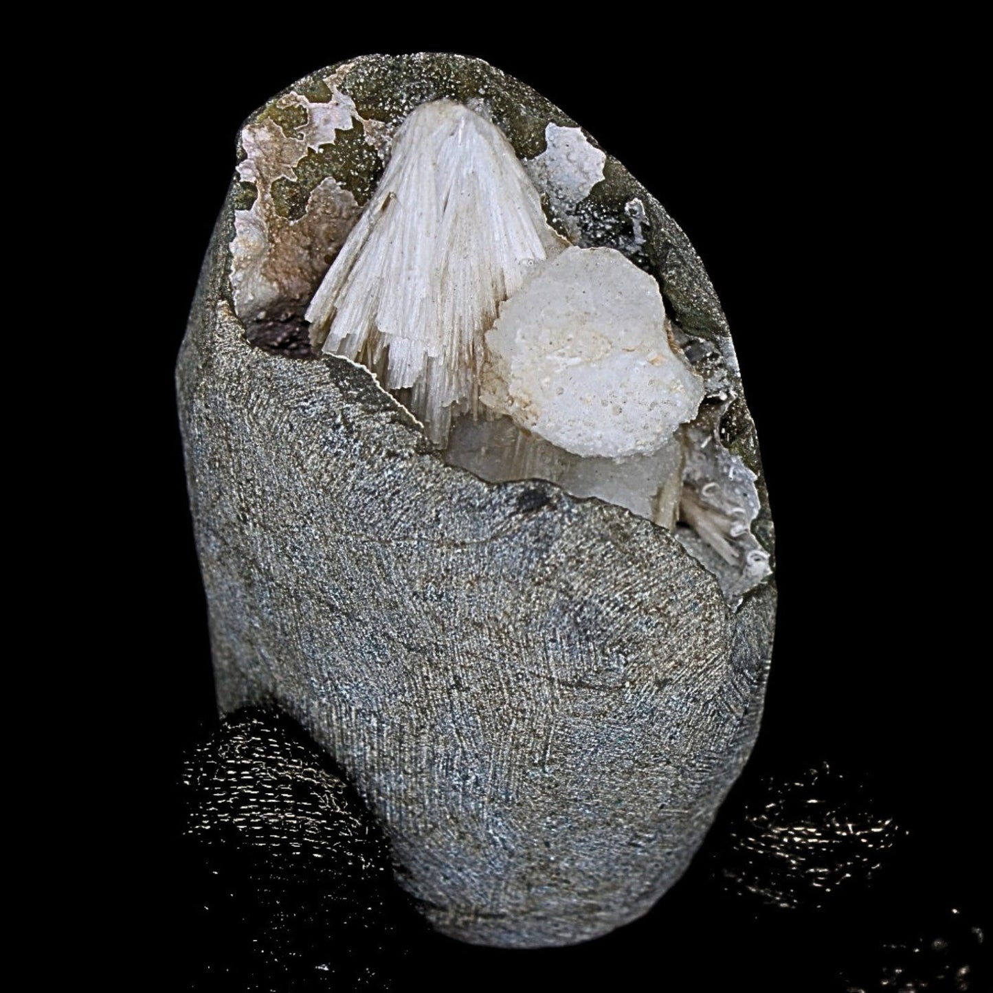 180g Scolecite Geode India Rare Needle Crystal Mineral Specimen