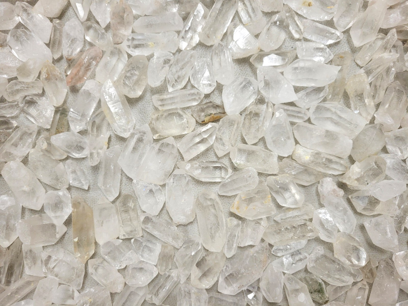 Mini Quartz Crystal Points Bulk, Crystals for Necklace Pendants & Healing Gems