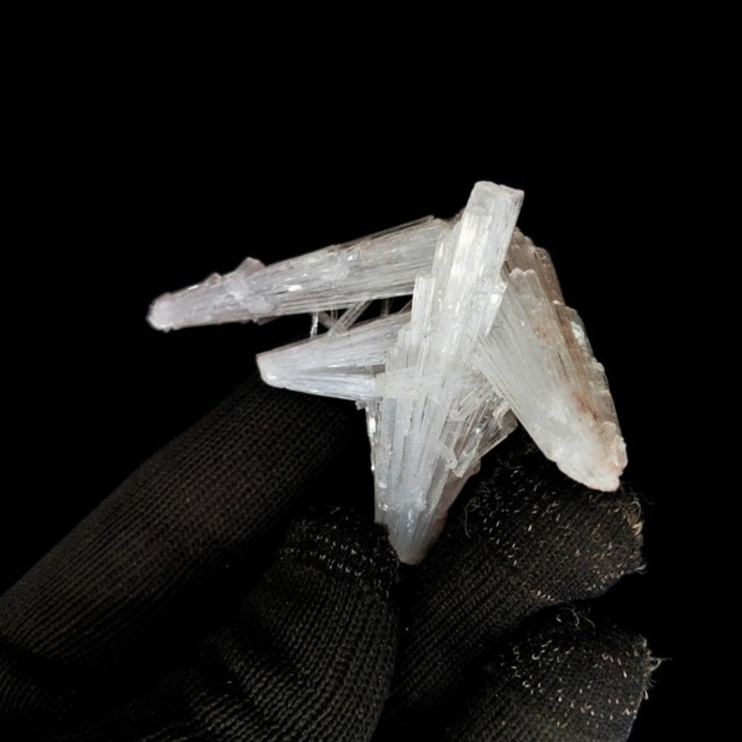 Rare 28g Scolecite Spray Crystal Mineral Specimen Zeolite India