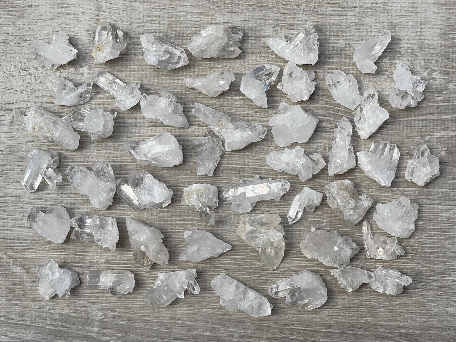 10 pcs Box Clear Quartz Clusters Collection, Grade A++ Raw Clear Quartz Geode