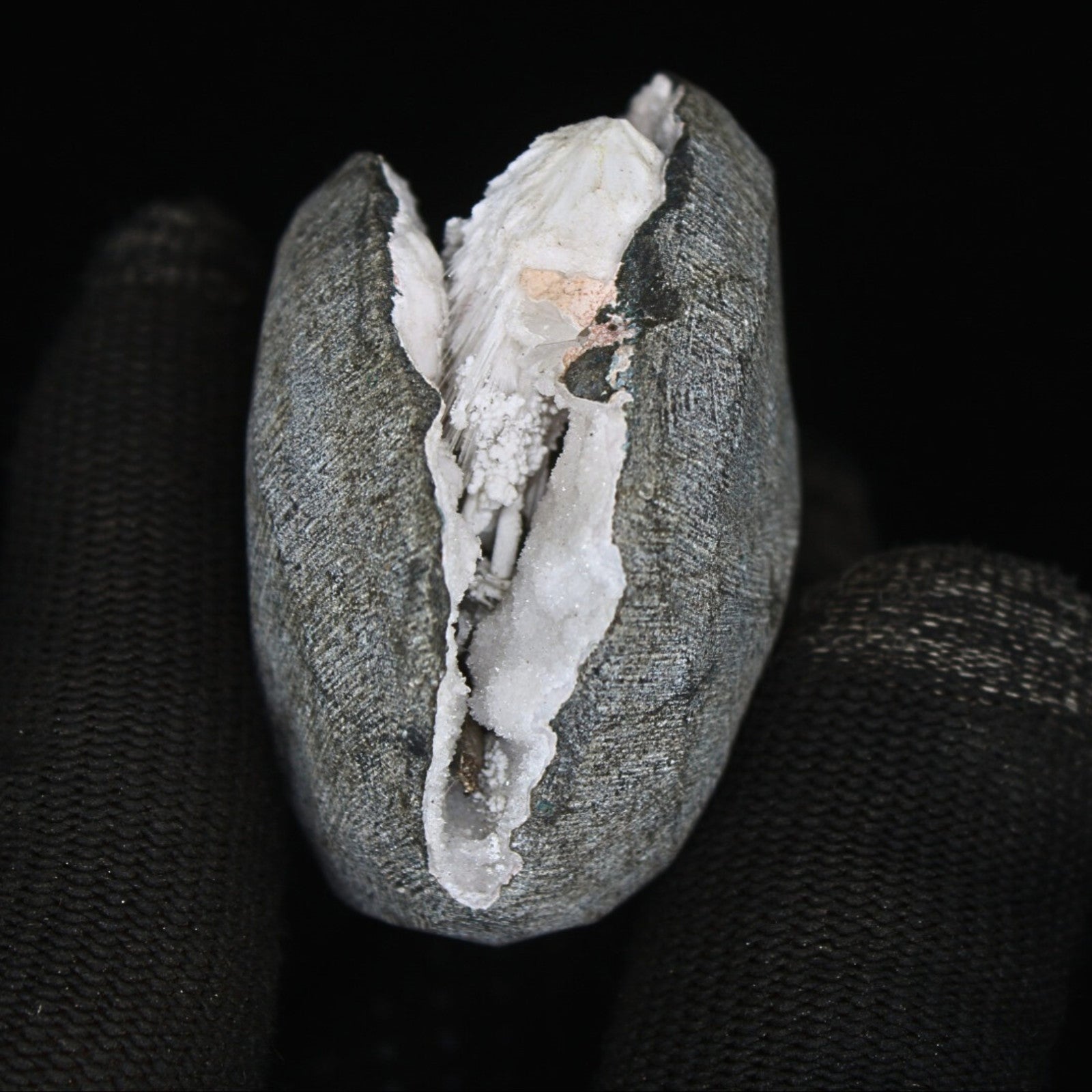 116g Scolecite Geode Spray Crystal – Natural Zeolite Mineral from India