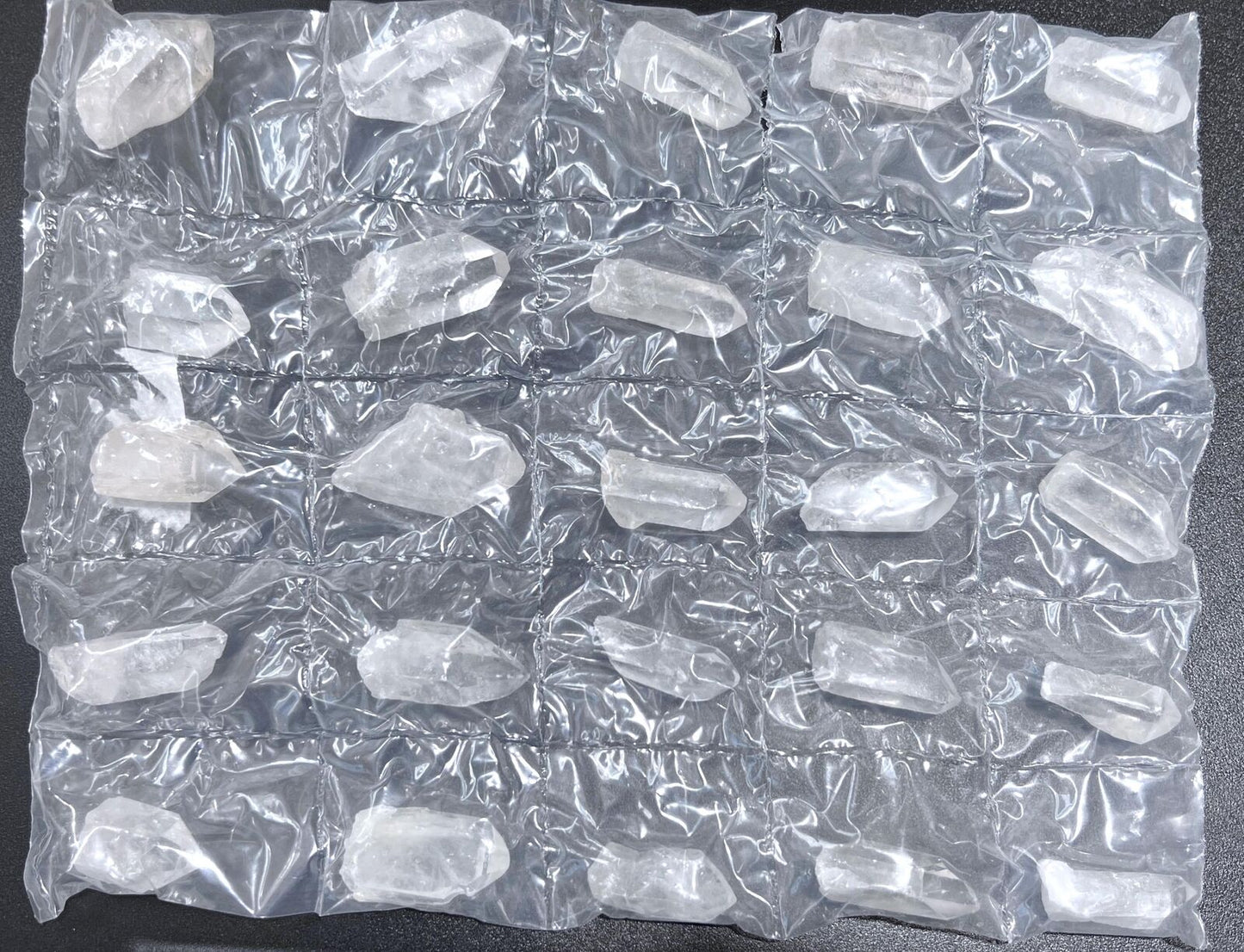 Clear Quartz Crystal Points (25 Pieces) Assorted Flat Pack Rough Raw Gemstones