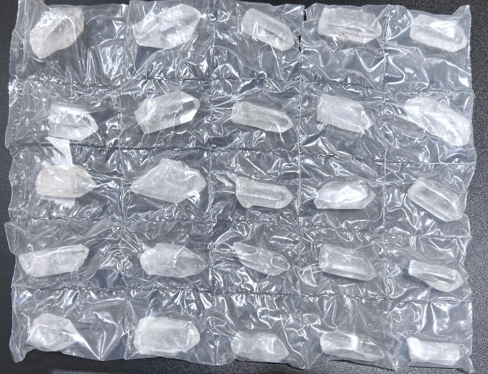 Clear Quartz Crystal Points (25 Pieces) Assorted Flat Pack Rough Raw Gemstones