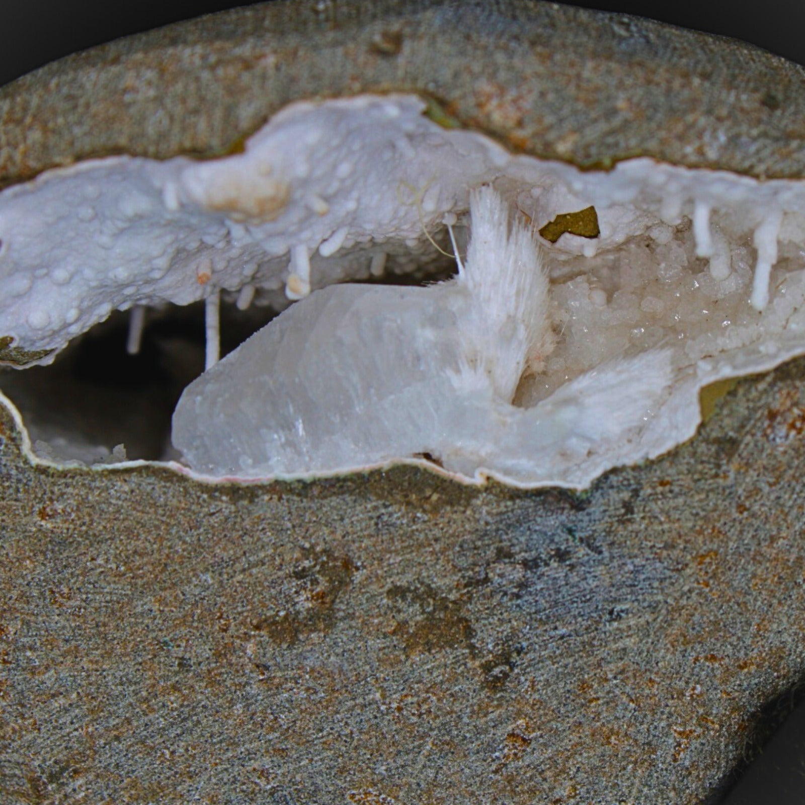 Stunning Scolecite Geode Healing Cluster – 6x5.3cm Natural High Vibration 165g