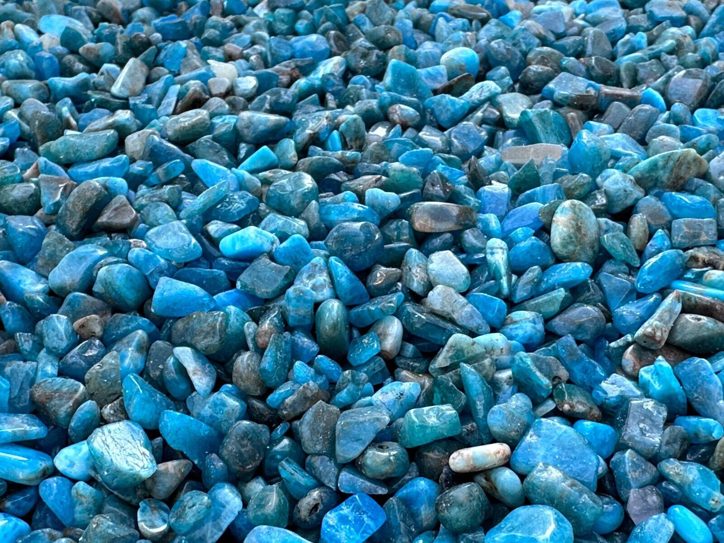 Grade A++ Apatite Semi Tumbled Gemstone Mini Chips 4 - 8 mm, Wholesale Bulk Lot