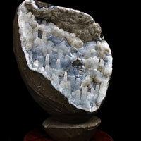 Chalcedony Geode Healing Cluster 4.64 lbs 19x13 cm Natural Crystal Specimen
