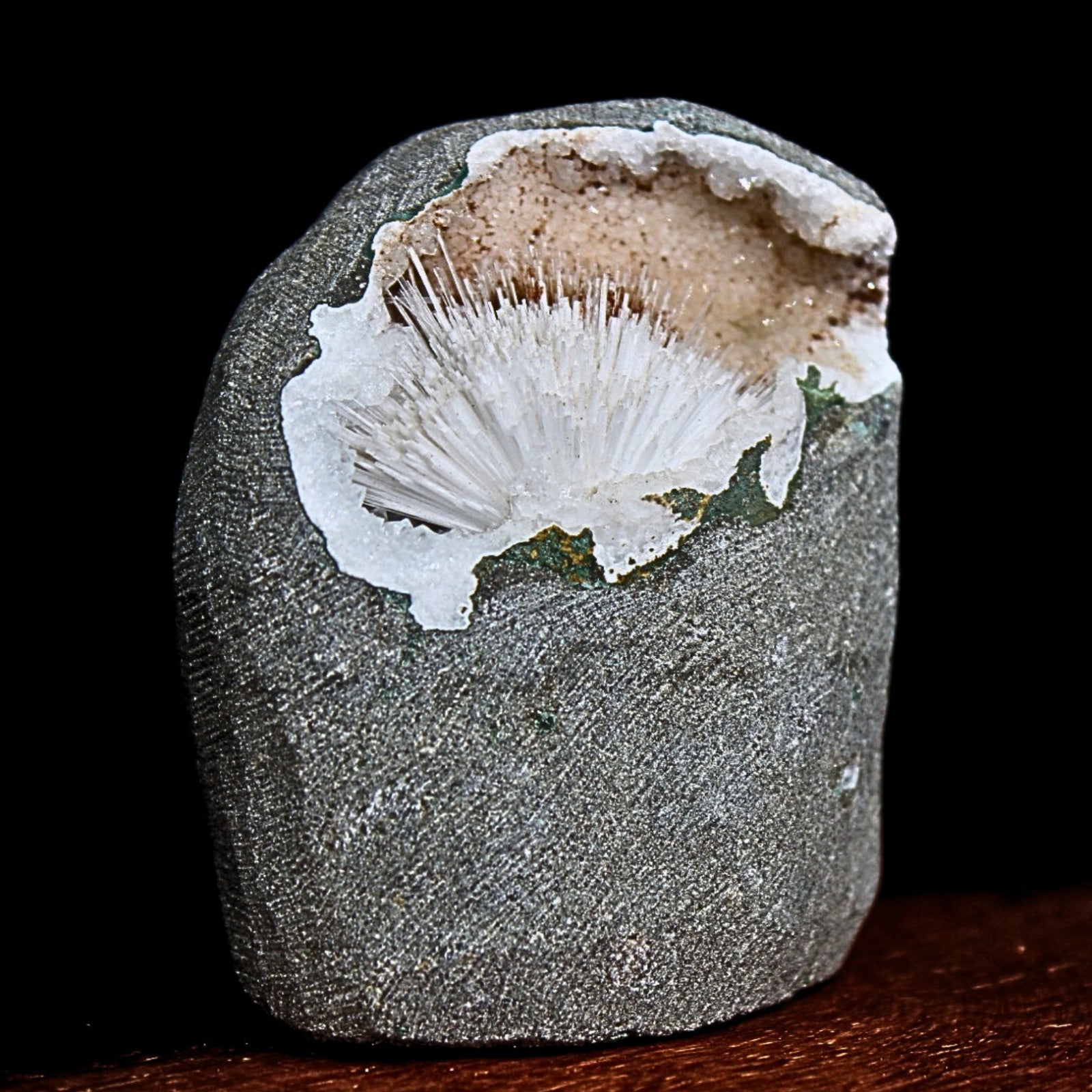 145g Scolecite Geode Radiating Crystal Mineral Specimen from India