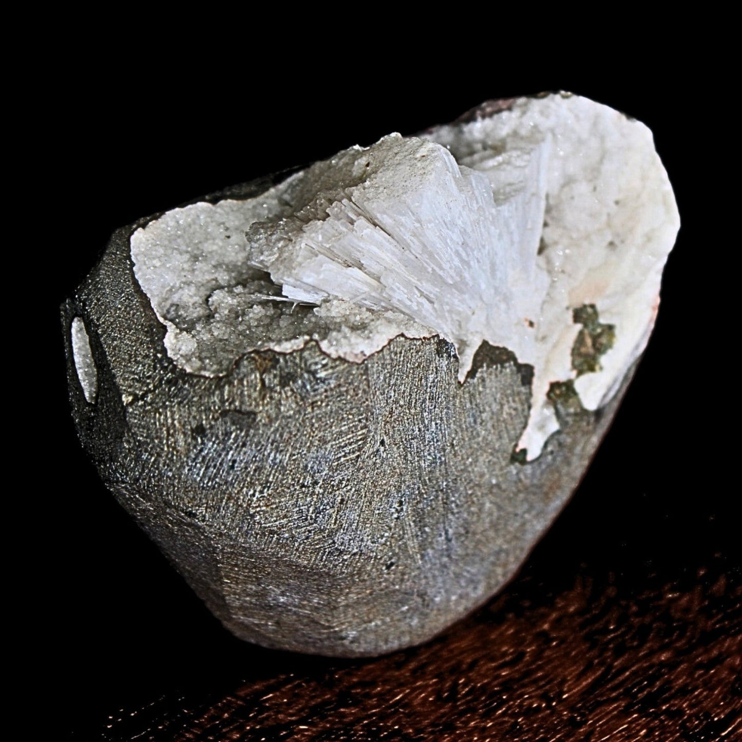 Scolecite Geode 176g Natural Radiating Needle Crystal Healing Stone India