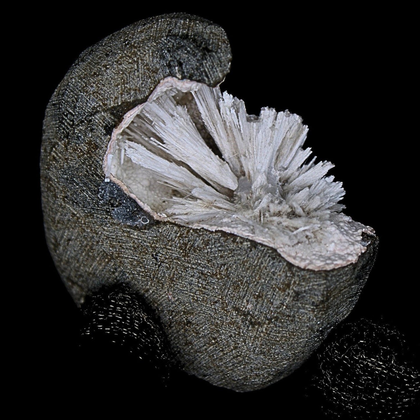 76g Scolecite Geode Natural Needle Crystal Cluster Mineral India