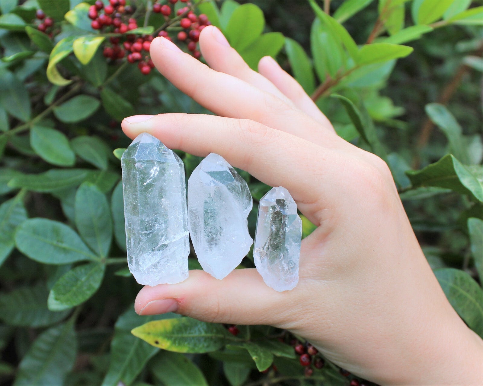 Wholesale Bulk Lot 1 lb Natural Clear Quartz Crystal Points Wand, AAA Quality