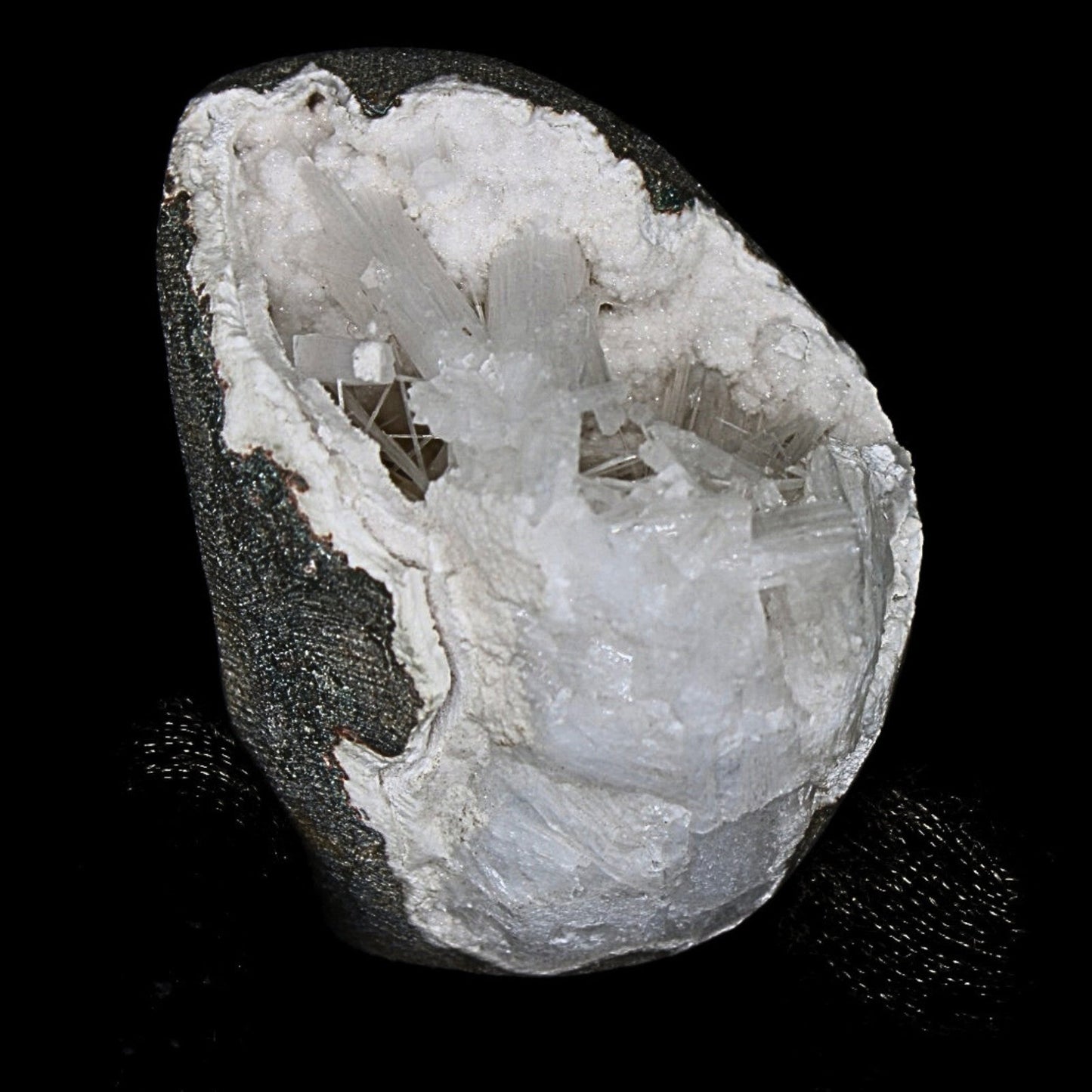 Beautiful Scolecite Geode 136g Natural Zeolite Mineral Specimen from India