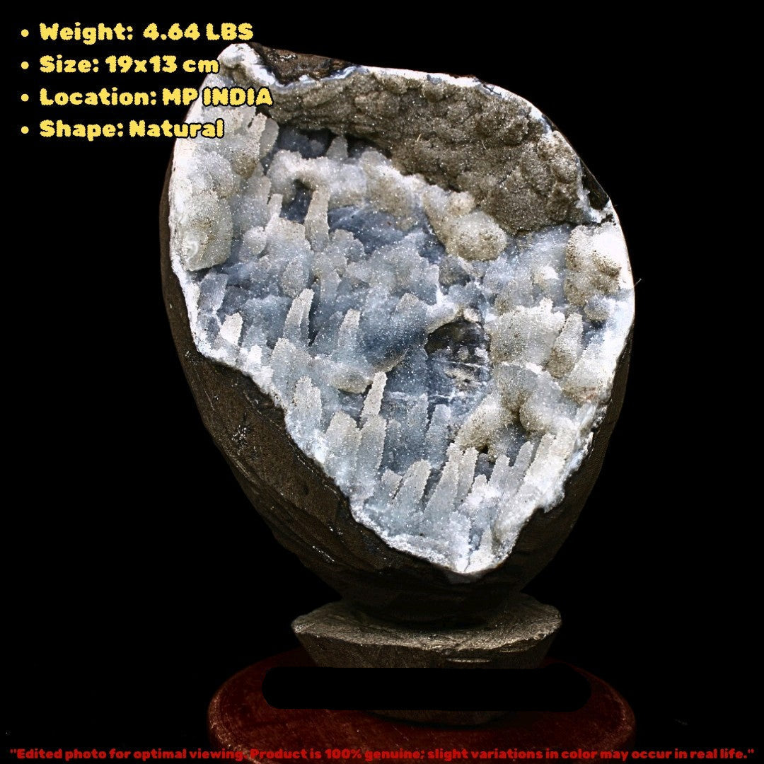 Chalcedony Geode Healing Cluster 4.64 lbs 19x13 cm Natural Crystal Specimen