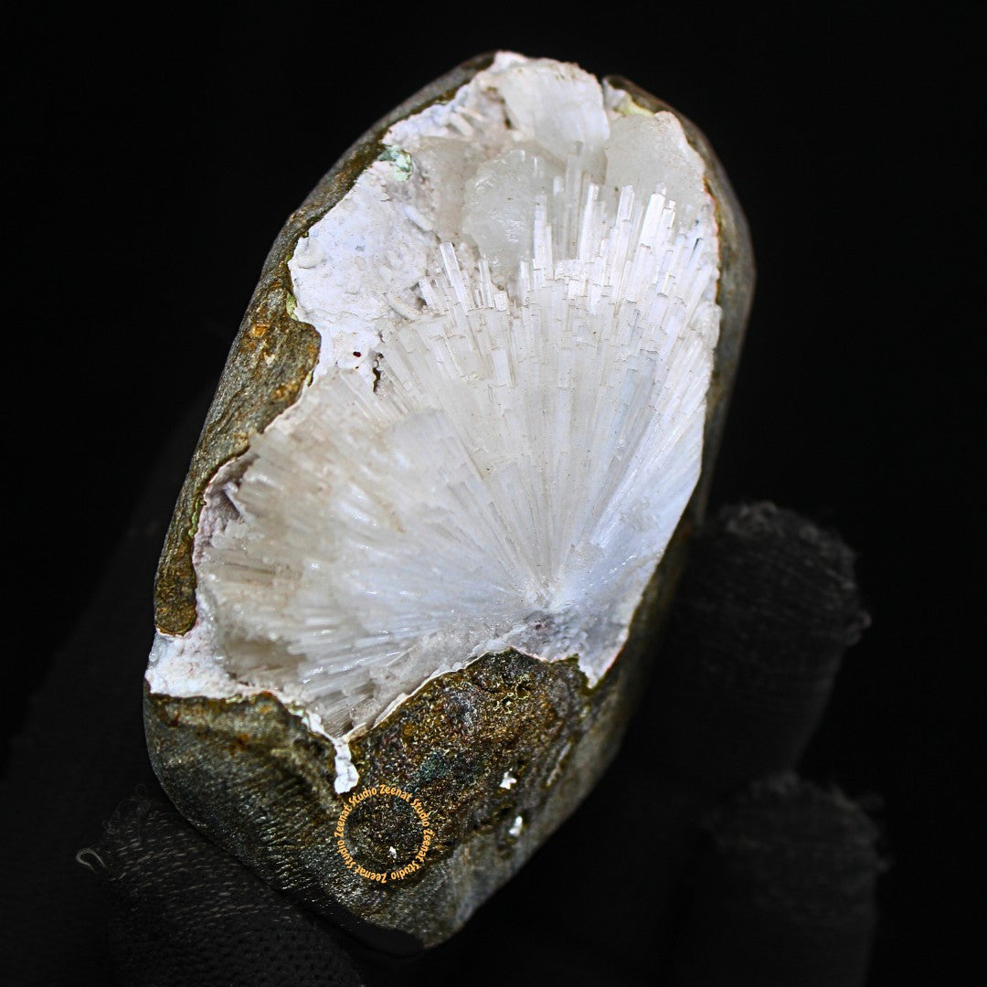 Apophyllite & Scolecite 270g Geode Spray Rare Mineral Specimen from India